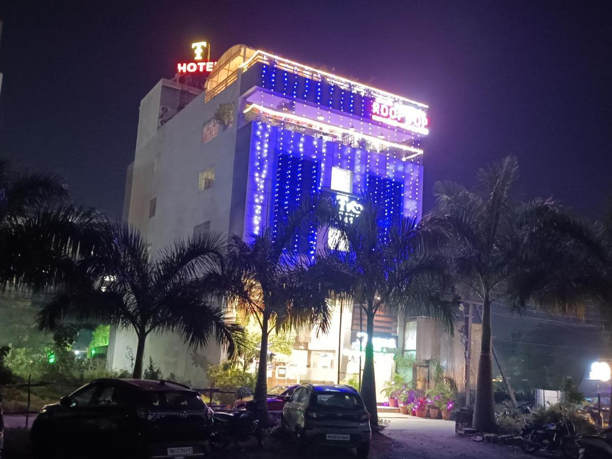 The Tripti Hotel & Banquets Indore Exterior photo